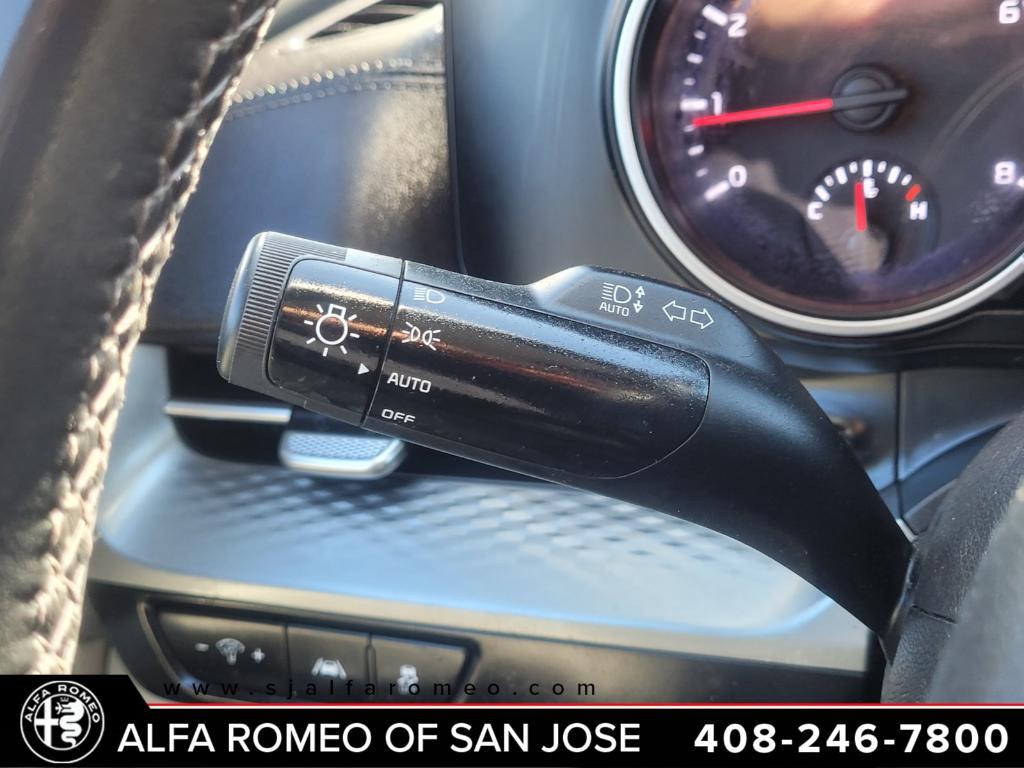 used 2022 Kia Carnival car, priced at $28,995