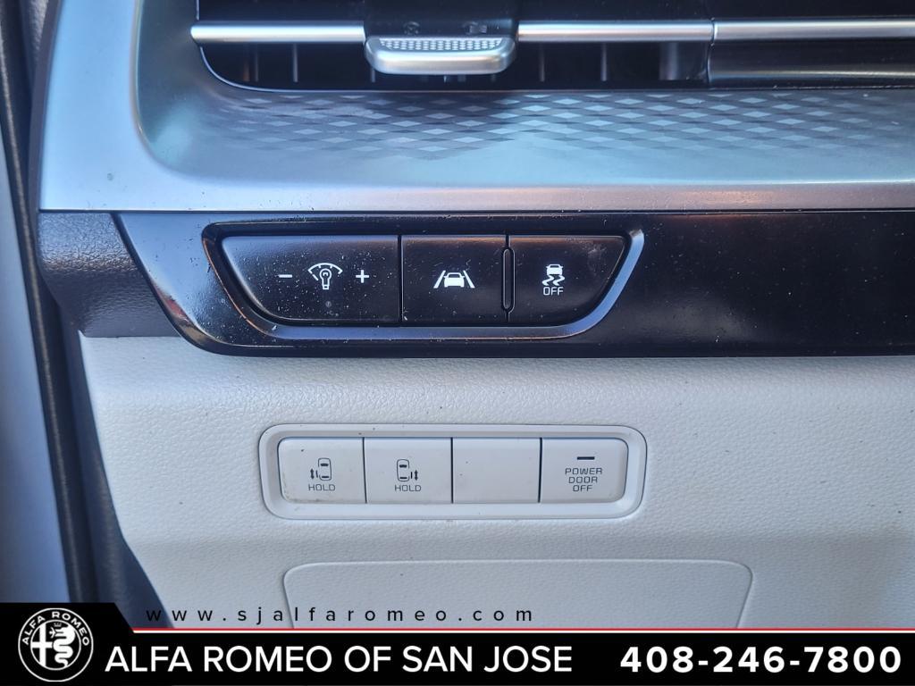 used 2022 Kia Carnival car, priced at $28,995