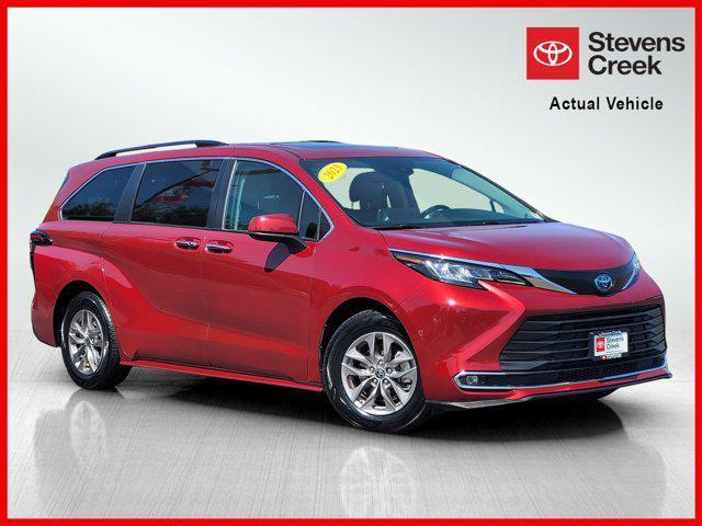 used 2023 Toyota Sienna car, priced at $42,900