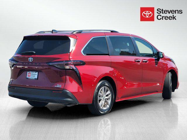 used 2023 Toyota Sienna car, priced at $42,900