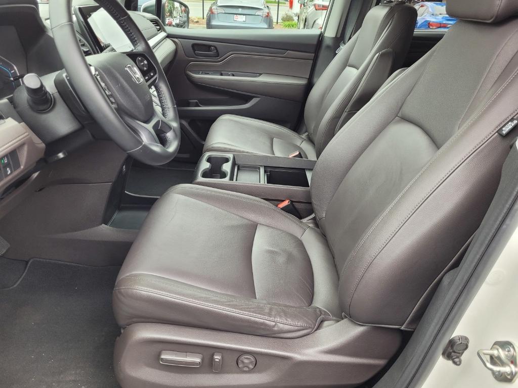 used 2018 Honda Odyssey car, priced at $28,388