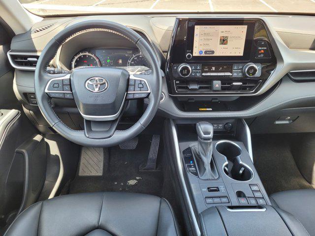used 2024 Toyota Highlander car, priced at $45,888
