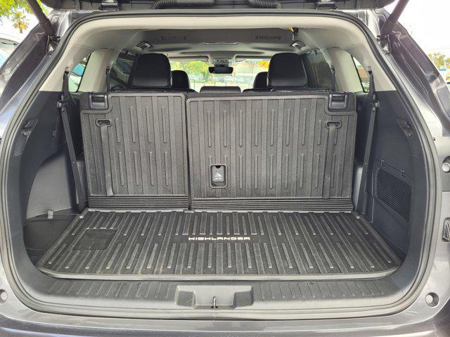 used 2024 Toyota Highlander car, priced at $45,900