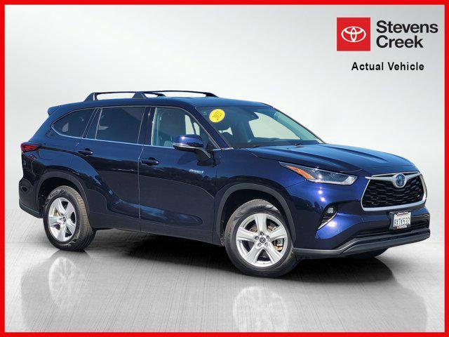 used 2021 Toyota Highlander Hybrid car, priced at $33,900