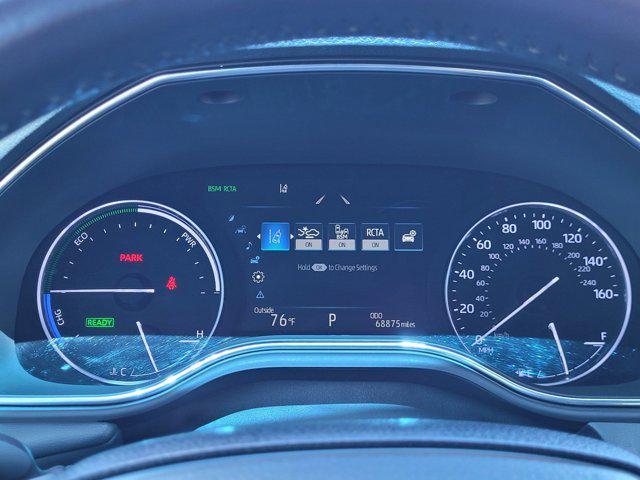 used 2019 Toyota Avalon Hybrid car, priced at $27,500