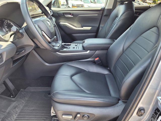used 2024 Toyota Highlander car, priced at $46,900