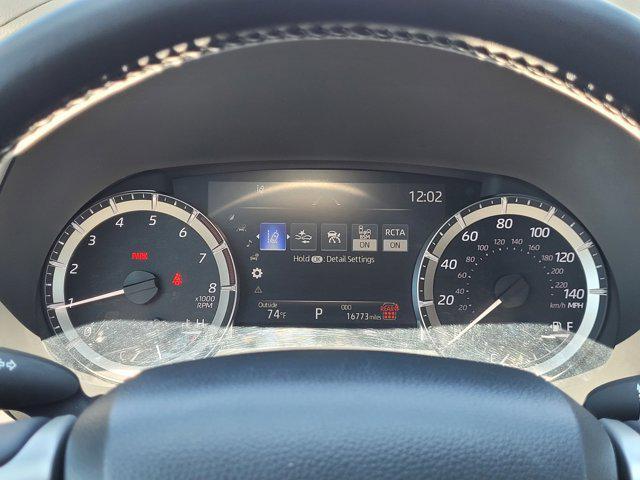 used 2024 Toyota Highlander car, priced at $46,900