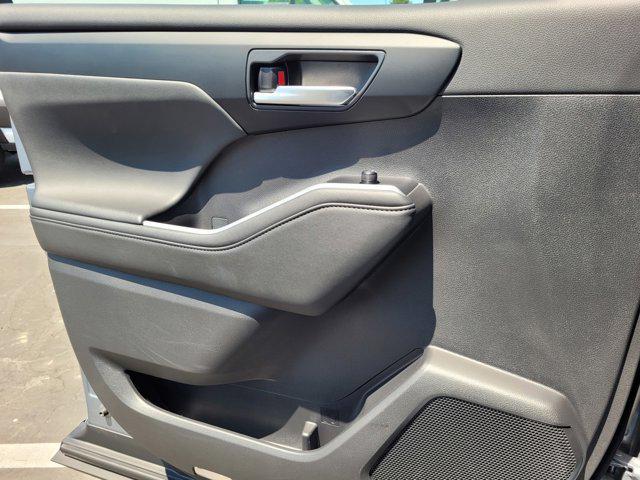 used 2024 Toyota Highlander car, priced at $46,900