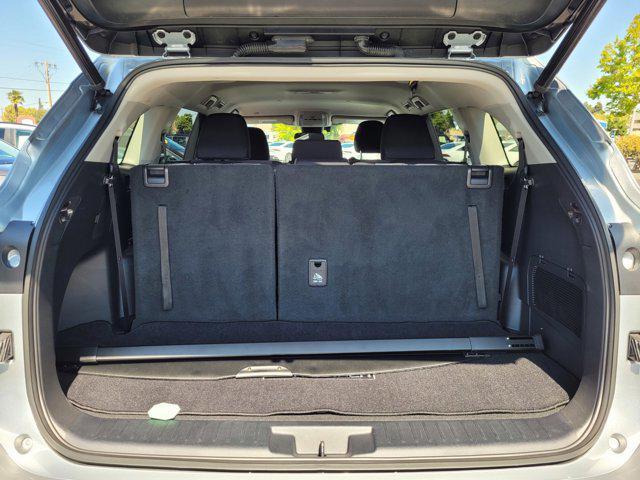 used 2021 Toyota Highlander Hybrid car, priced at $32,500