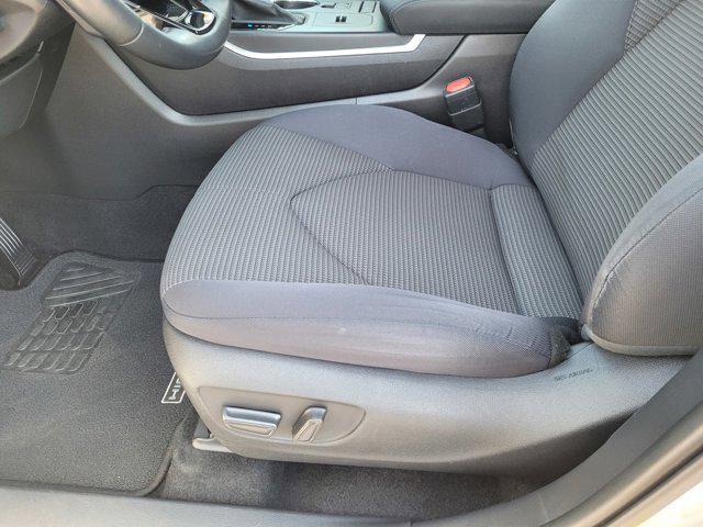 used 2021 Toyota Highlander Hybrid car, priced at $32,500