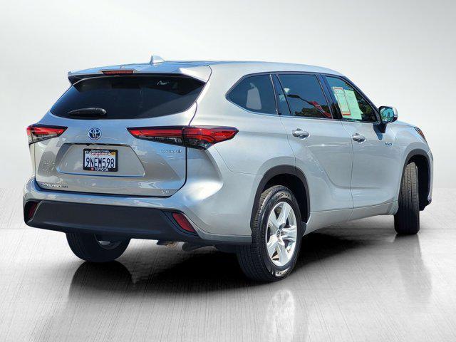 used 2021 Toyota Highlander Hybrid car, priced at $32,500