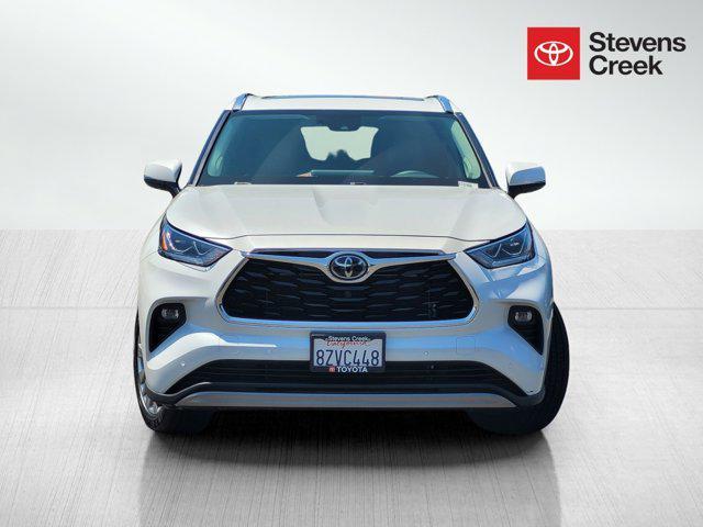 used 2022 Toyota Highlander car, priced at $46,900