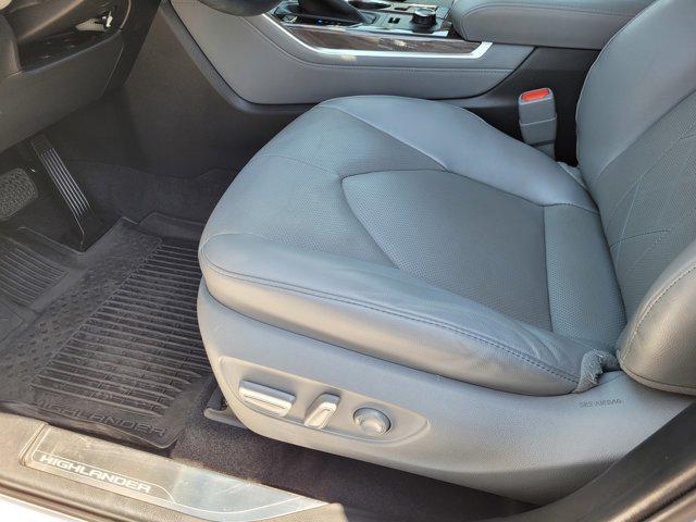 used 2022 Toyota Highlander car, priced at $46,900