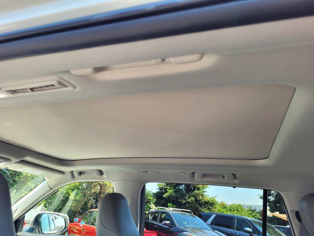 used 2022 Toyota Highlander car, priced at $46,900