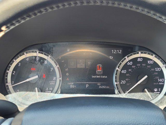 used 2022 Toyota Highlander car, priced at $46,900