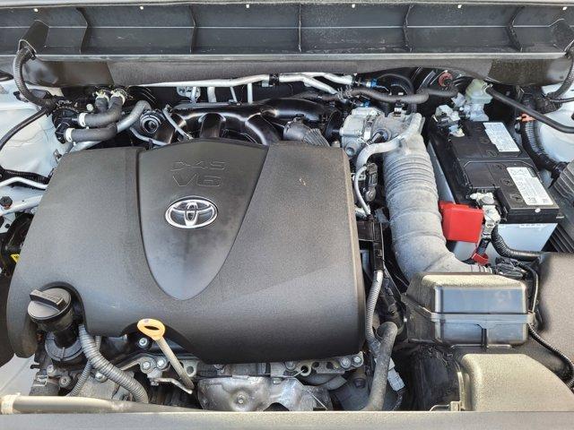 used 2022 Toyota Highlander car, priced at $39,500