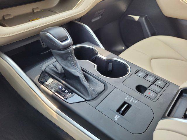 used 2023 Toyota Highlander Hybrid car, priced at $44,900