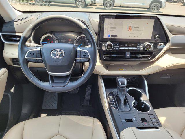 used 2023 Toyota Highlander Hybrid car, priced at $44,900