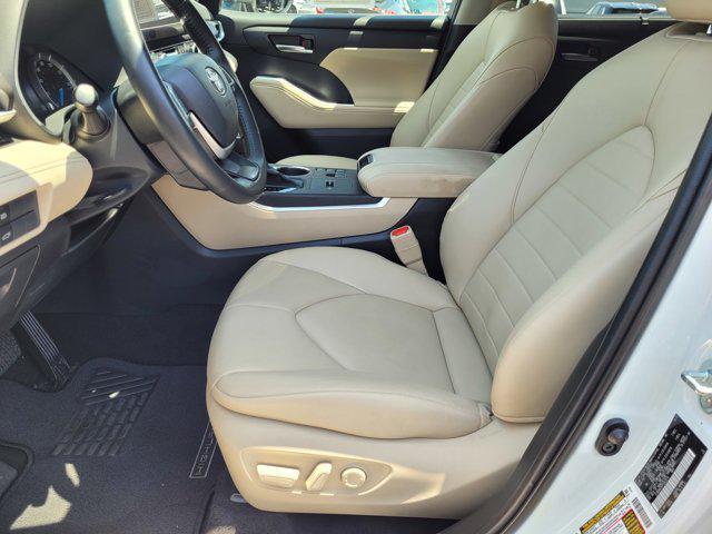 used 2023 Toyota Highlander Hybrid car, priced at $44,900