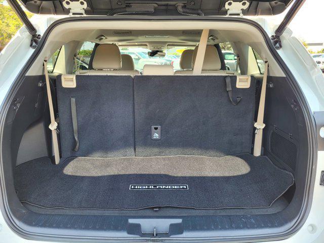 used 2023 Toyota Highlander Hybrid car, priced at $44,900