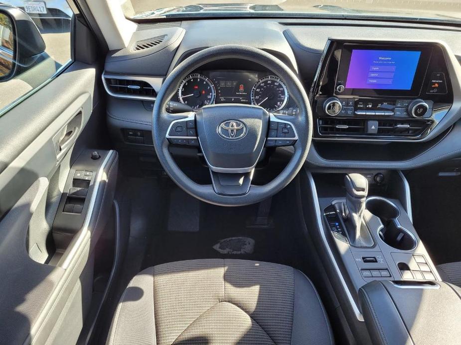 used 2023 Toyota Highlander car, priced at $35,900