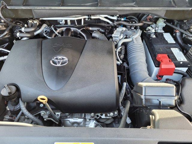 used 2021 Toyota Highlander car, priced at $40,900