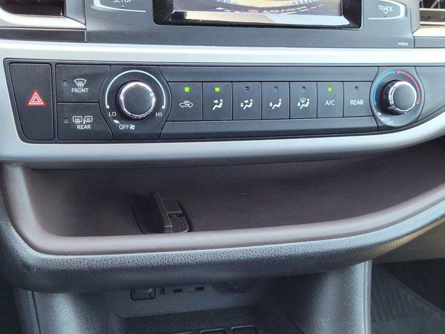 used 2019 Toyota Highlander car, priced at $23,900