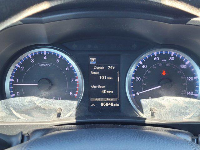 used 2019 Toyota Highlander car, priced at $23,900