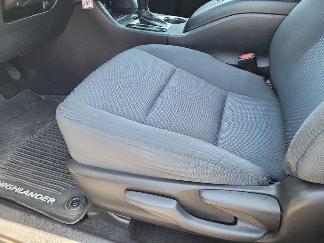 used 2019 Toyota Highlander car, priced at $23,900