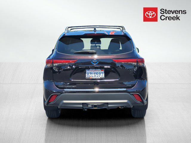 used 2022 Toyota Highlander Hybrid car, priced at $44,900