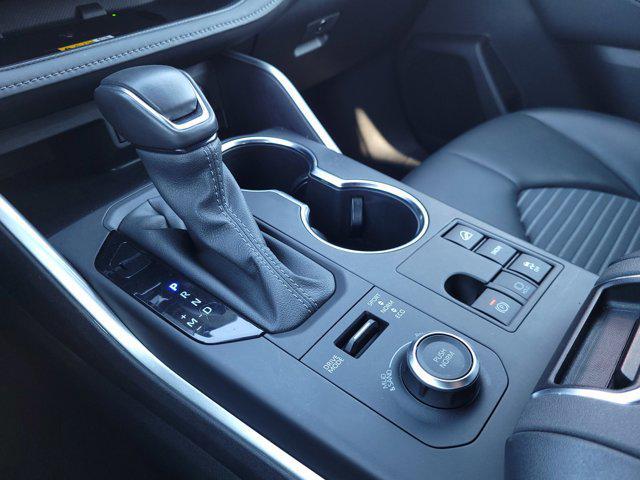 used 2024 Toyota Highlander car, priced at $42,900