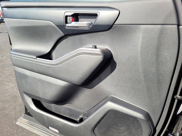 used 2024 Toyota Highlander car, priced at $42,900