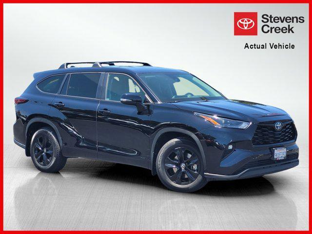 used 2024 Toyota Highlander Hybrid car, priced at $39,900