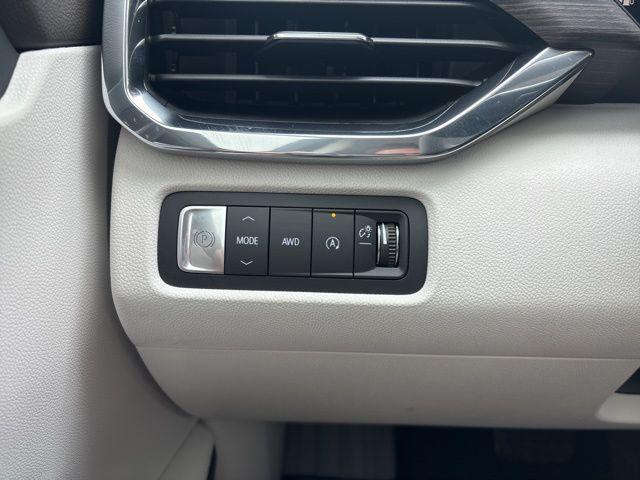 new 2025 GMC Acadia car, priced at $60,580