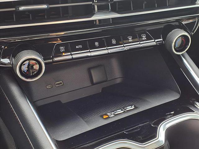 new 2026 Chevrolet Traverse car, priced at $57,920