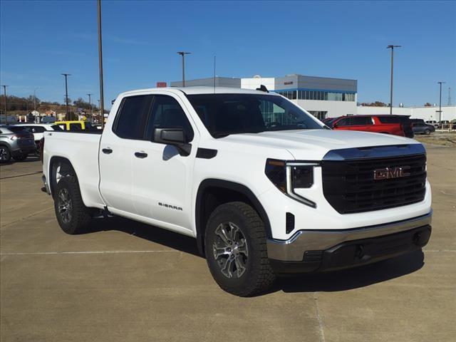 new 2025 GMC Sierra 1500 car, priced at $49,580