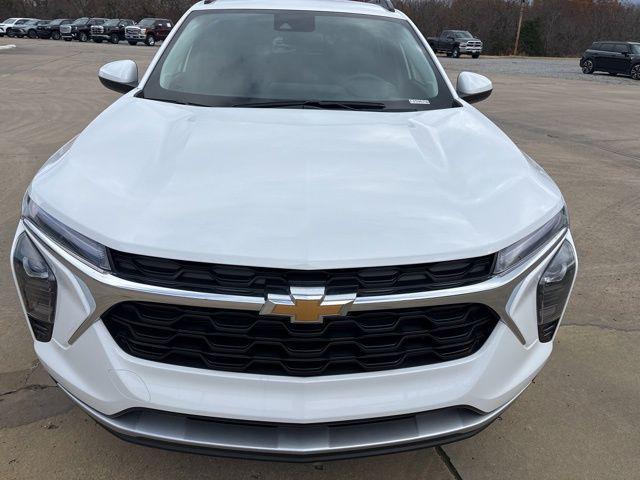 new 2025 Chevrolet Trax car, priced at $25,025