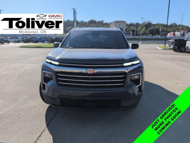new 2026 Chevrolet Traverse car, priced at $42,695