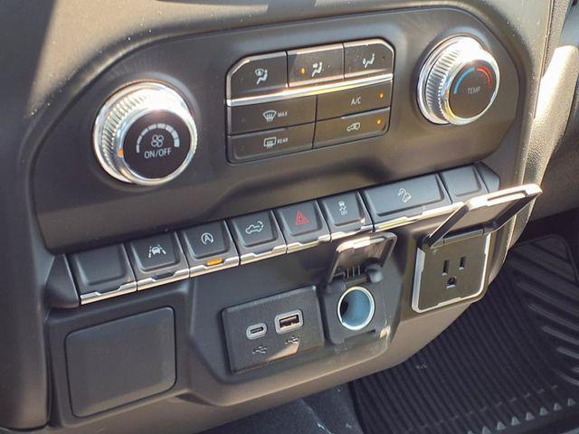 new 2025 GMC Sierra 1500 car, priced at $51,075