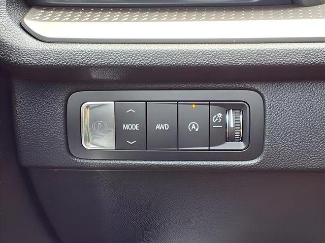 new 2025 Chevrolet Traverse car, priced at $45,399
