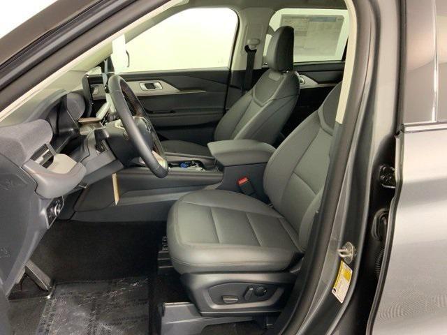 new 2025 Ford Explorer car, priced at $45,746
