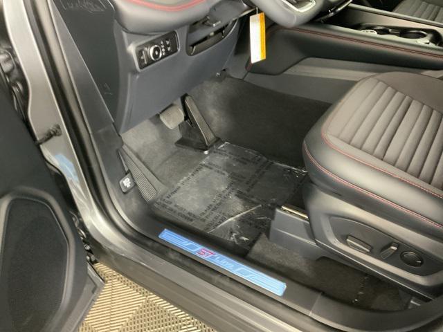 new 2025 Ford Explorer car, priced at $47,198