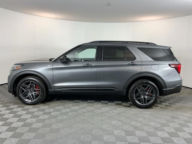 new 2025 Ford Explorer car, priced at $47,198