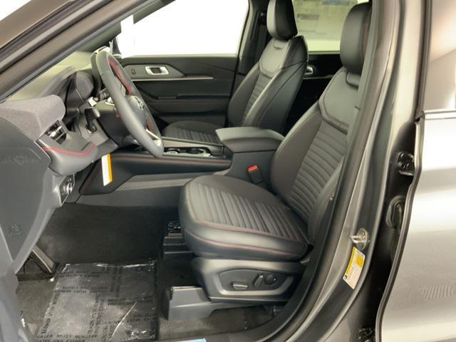 new 2025 Ford Explorer car, priced at $47,198