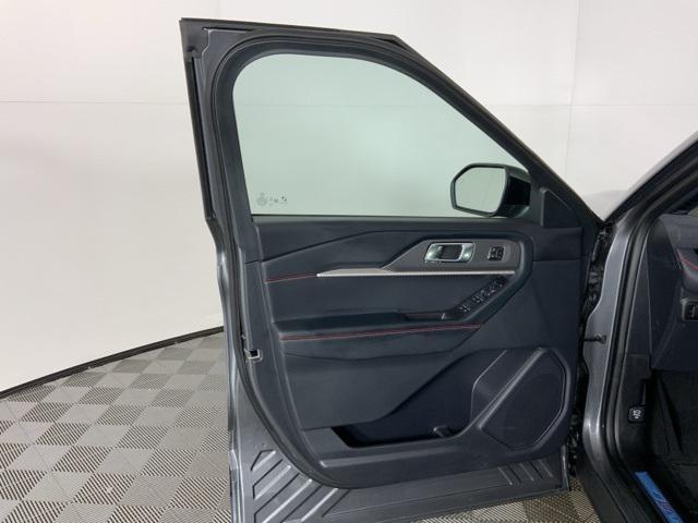 new 2025 Ford Explorer car, priced at $47,198