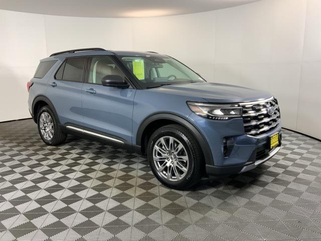 new 2025 Ford Explorer car, priced at $47,362