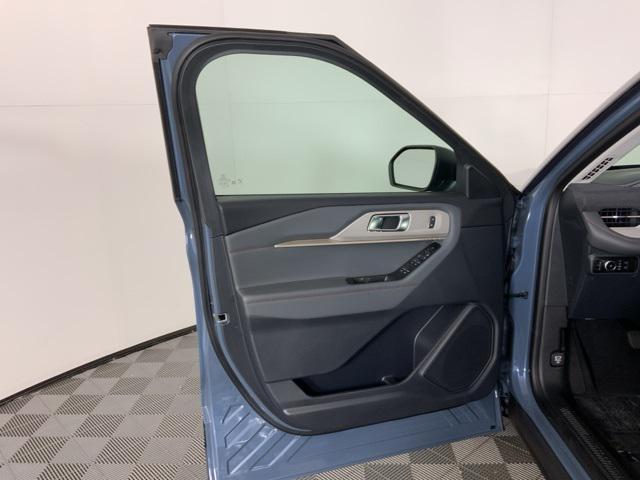 new 2025 Ford Explorer car, priced at $47,362