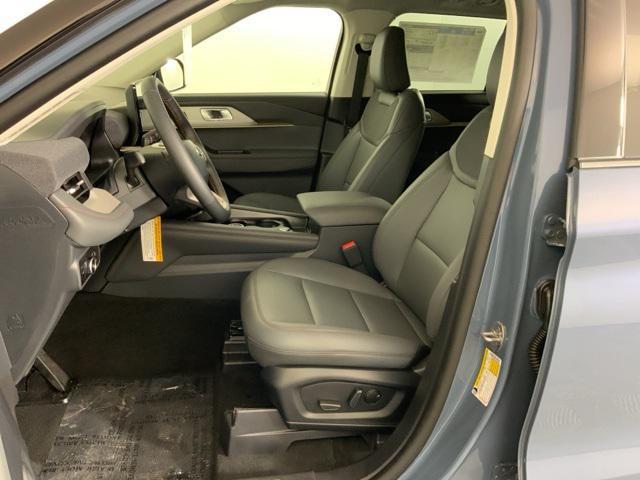 new 2025 Ford Explorer car, priced at $47,362