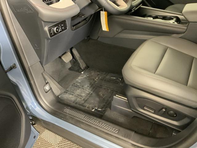 new 2025 Ford Explorer car, priced at $47,362