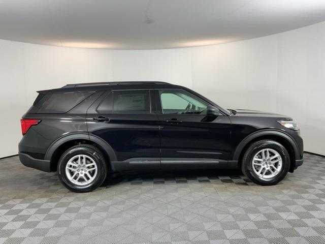 new 2025 Ford Explorer car, priced at $40,316